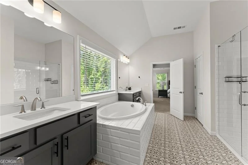 Photo of 4550 Kendall Pointe Drive