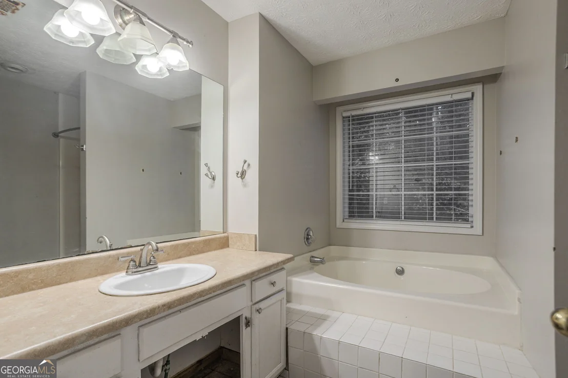 Photo of 1236 Cabots Drive