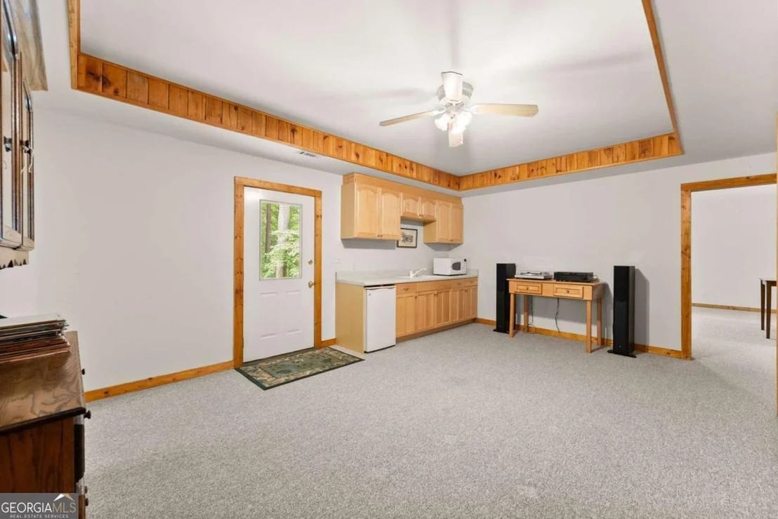 Photo of 2405 Brooks Road