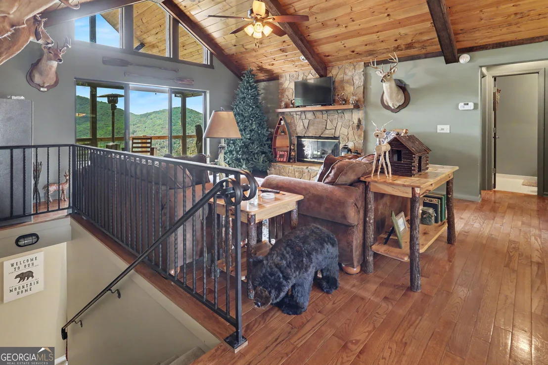 Photo of 2379 Ridgepole Drive
