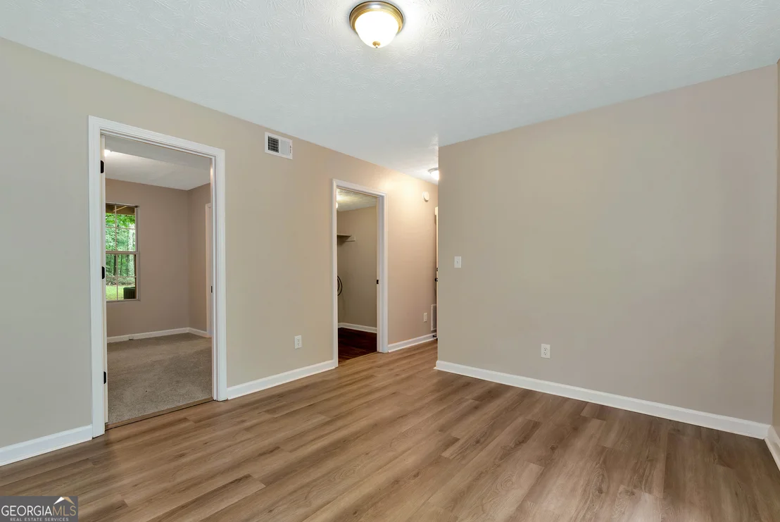 Photo of 2100 Mantle Drive