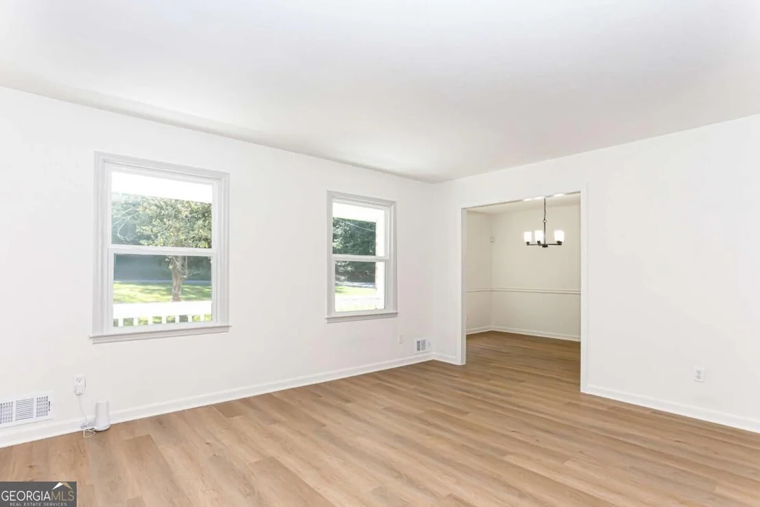 Photo of 2882 Creek Drive