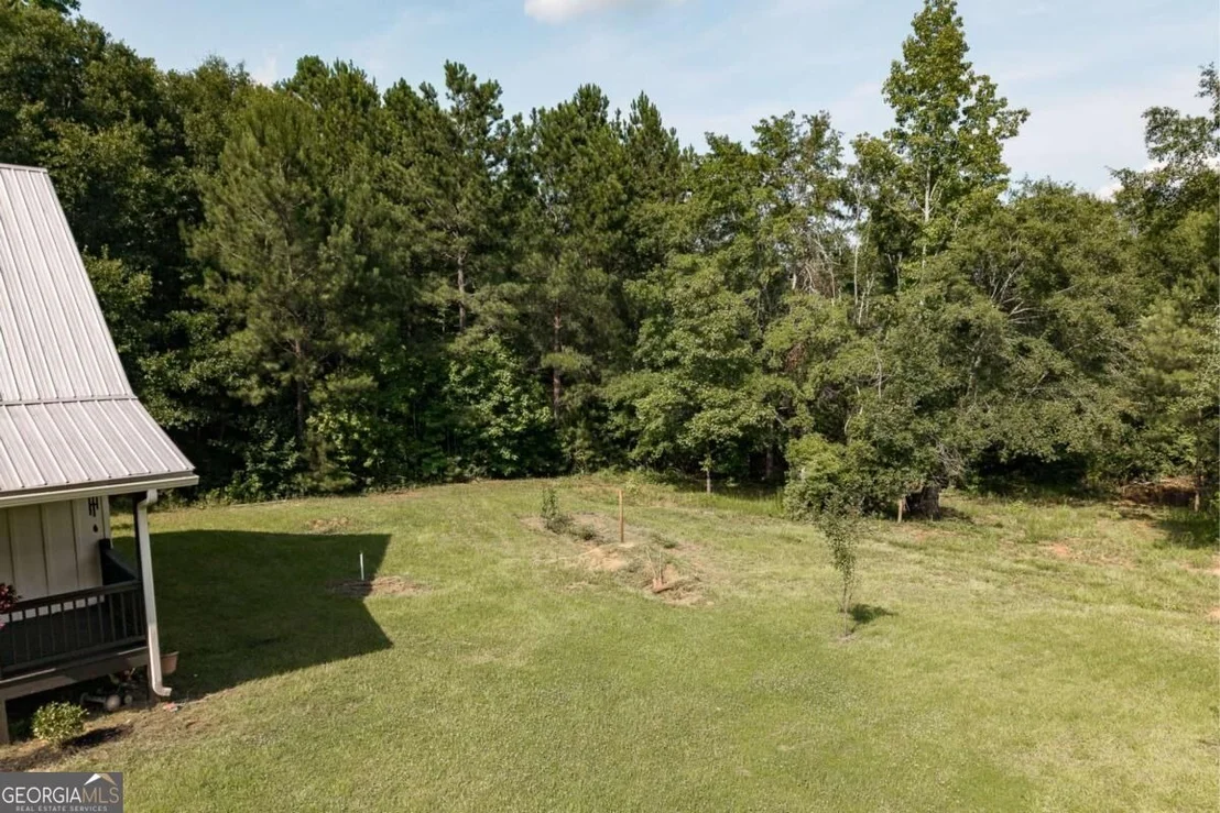 Photo of 930 James Holcomb Road
