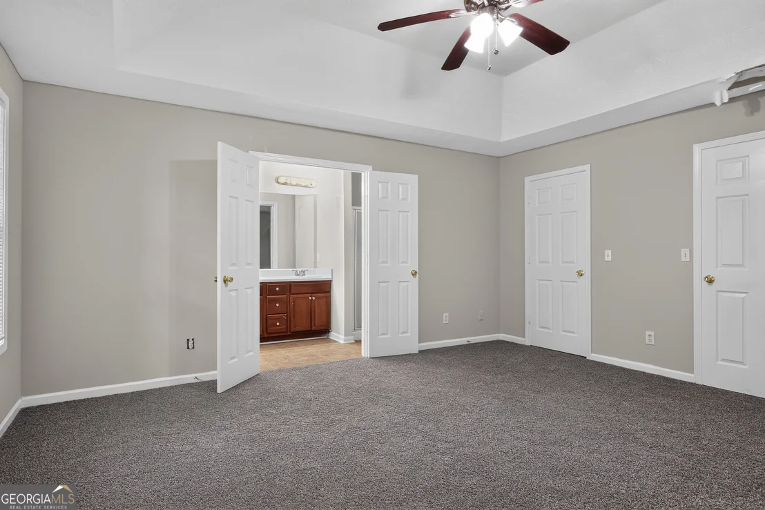 Photo of 2122 Silva Way