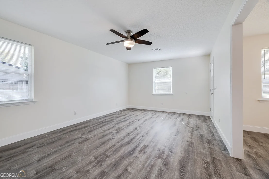 Photo of 308 E 4th Street