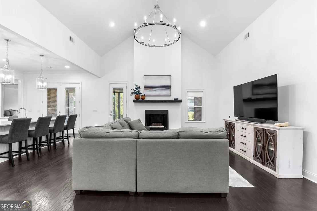 Photo of 207 Yale Circle