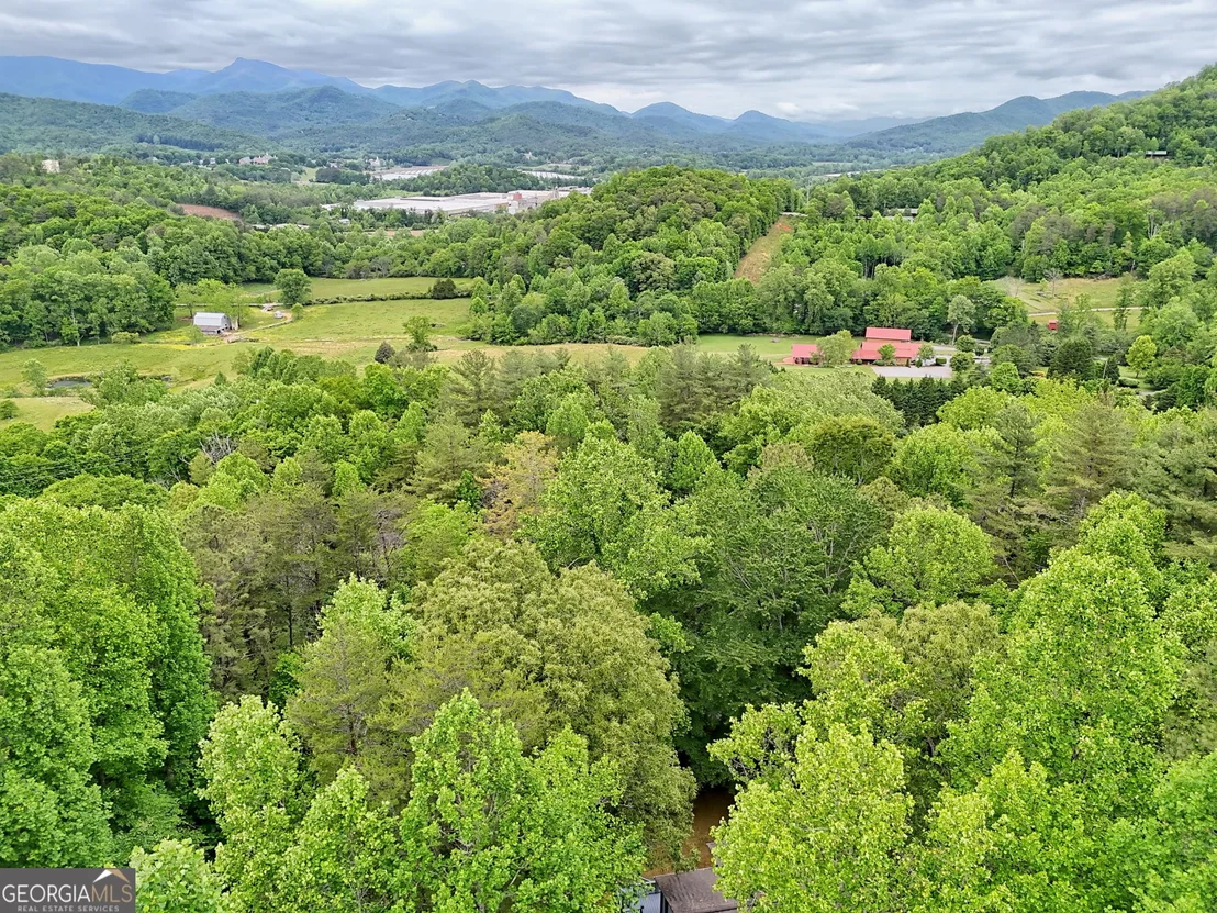 Photo of 325 Walnut Mountain Road