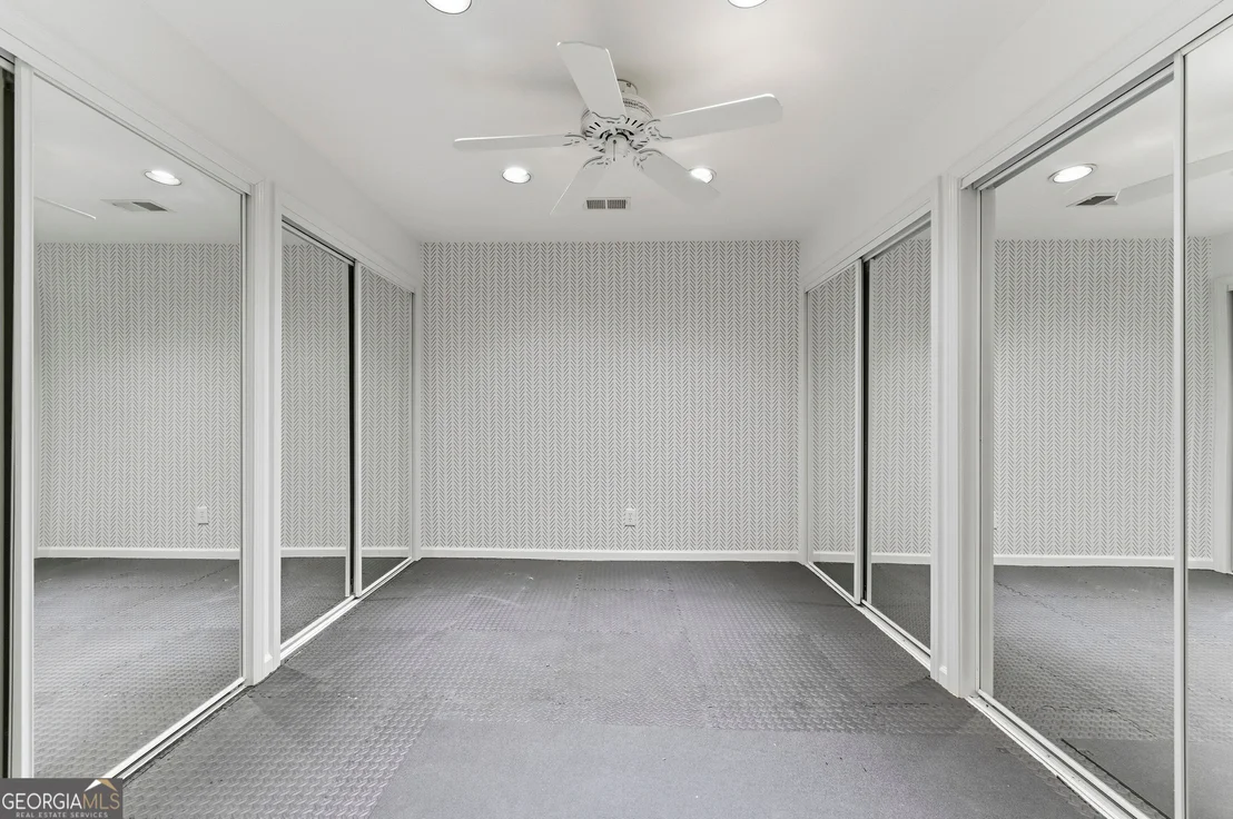 Photo of 3866 Sidestreet