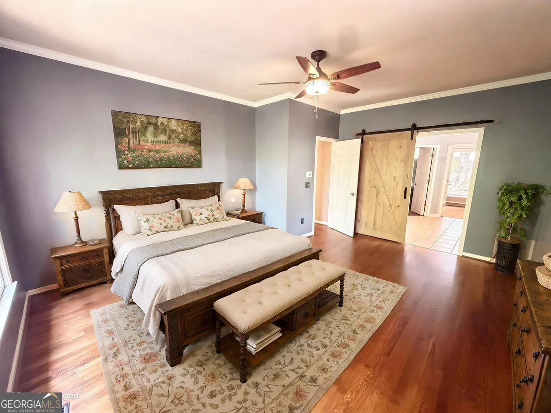 Photo of 300 Ridgeview Trace