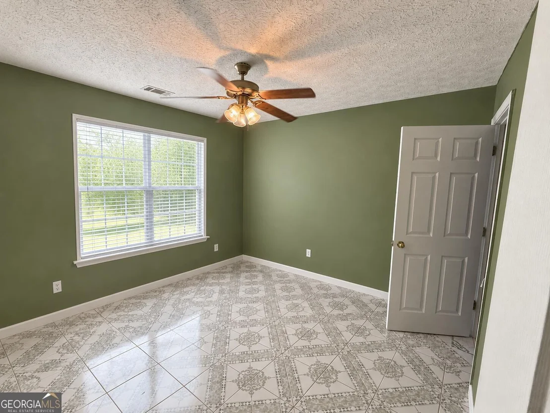 Photo of 129 Hampton Brook Drive