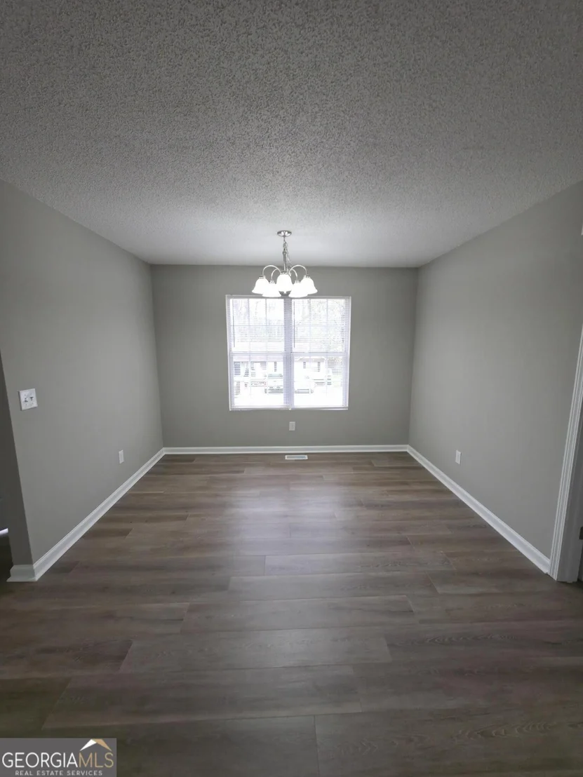 Photo of 274 Chesterton Drive