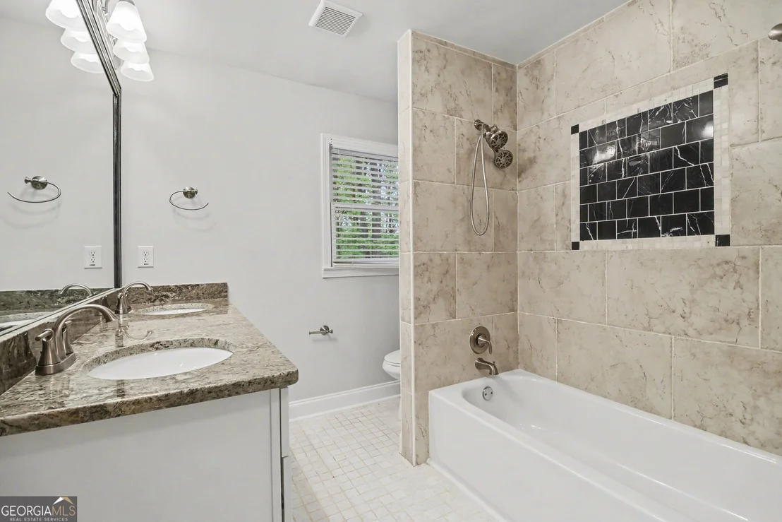 Photo of 205 Marsh Glen Point