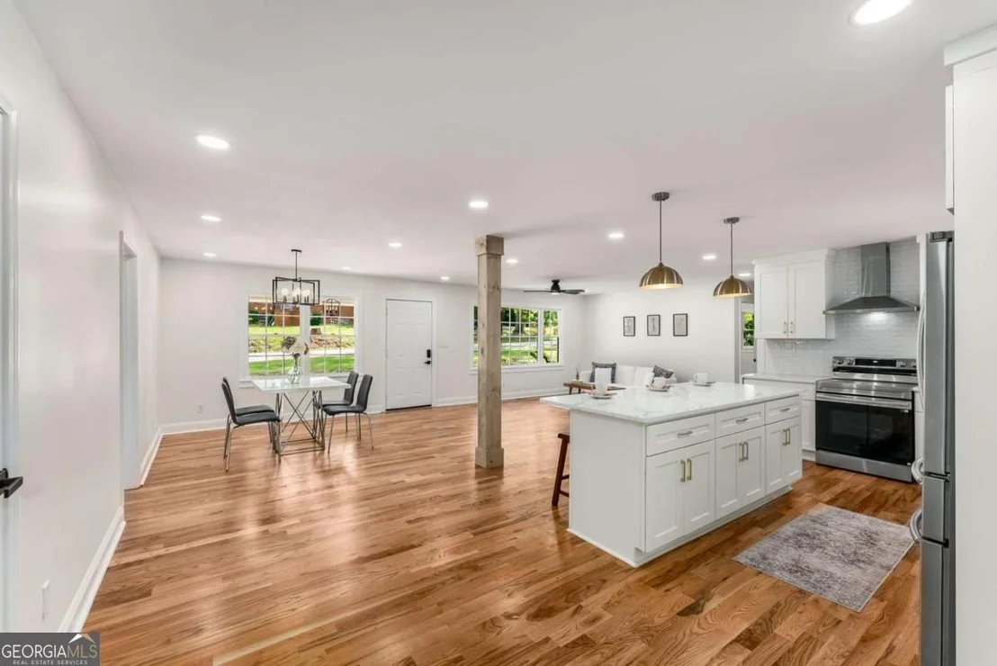 Photo of 57 Hillcrest Drive SE