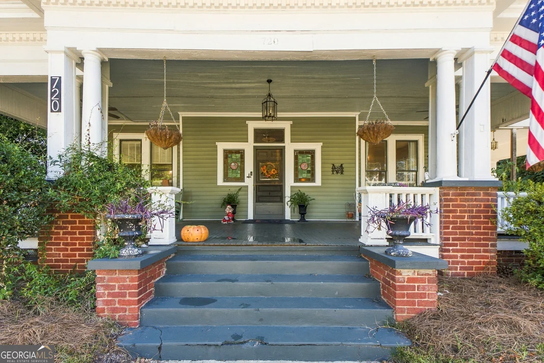 Photo of 720 Thomaston Street