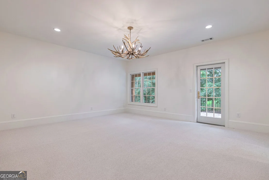 Photo of 1321A Garrett Road