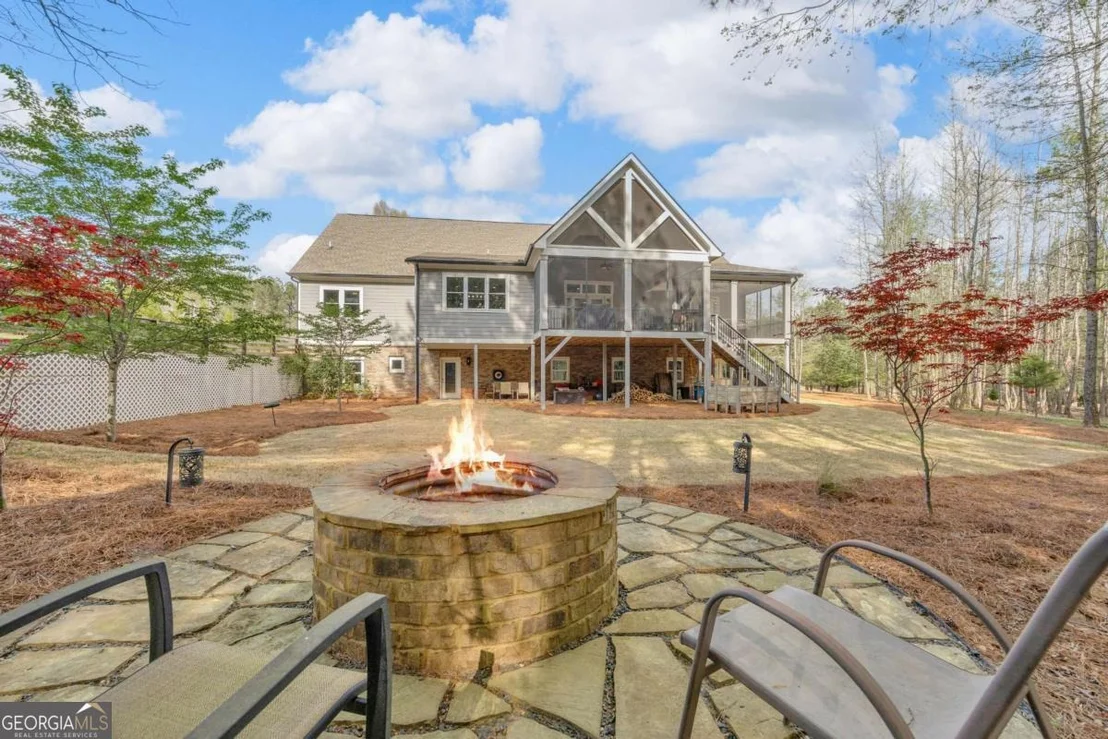 Photo of 2499 River's Edge Drive