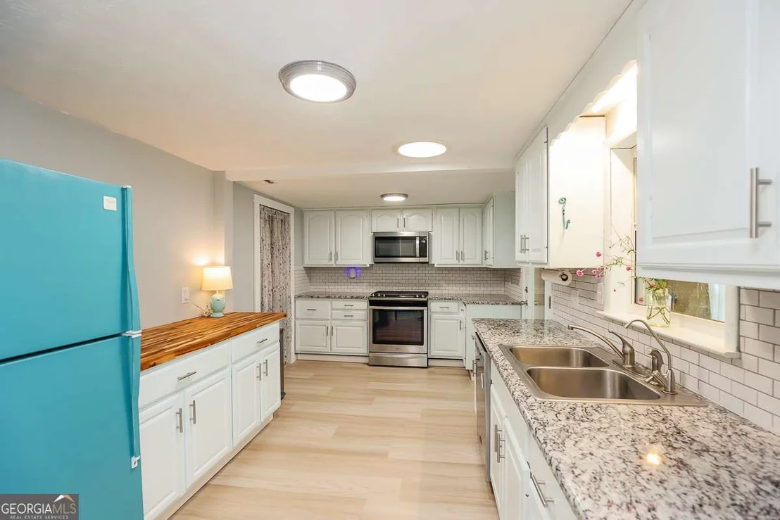 Photo of 1492 Sand Hill Road