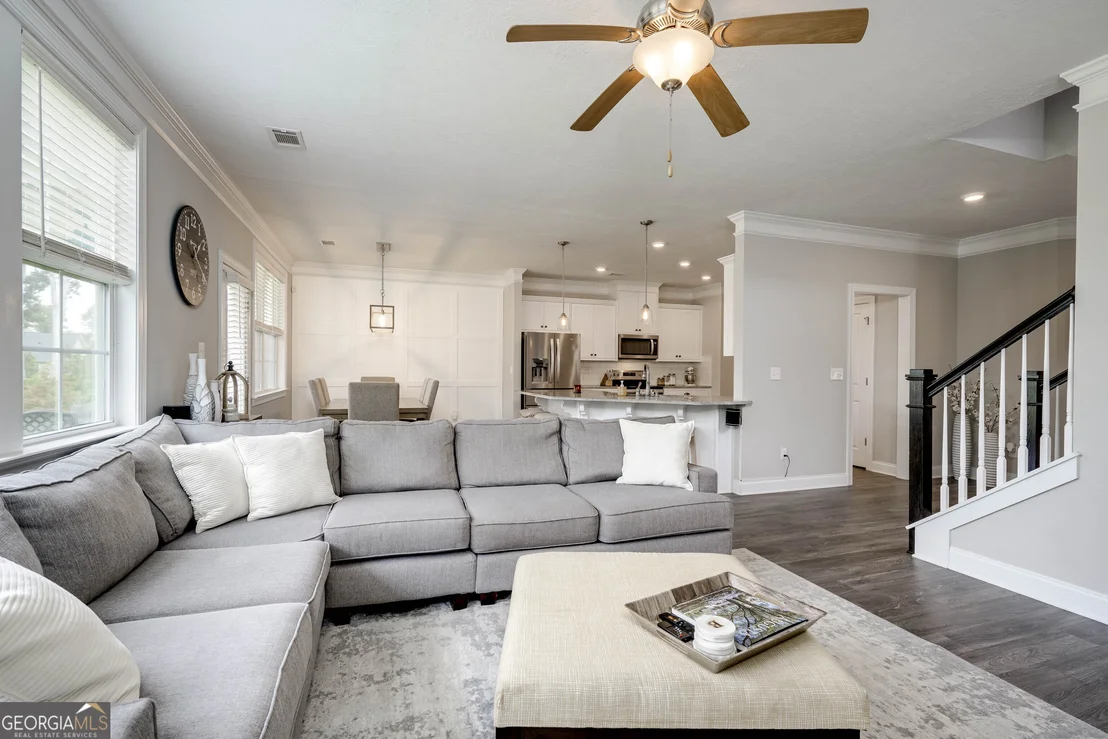 Photo of 401 Longmeadow Drive