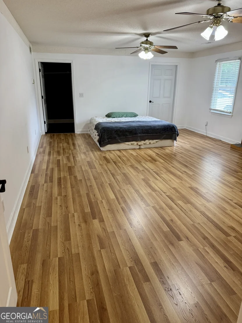 Photo of 423 Woods Road