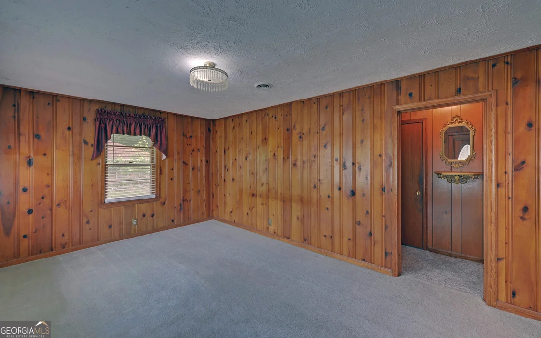 Photo of 211 Hilltop Lane
