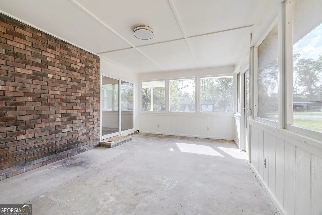 Photo of 308 E 4th Street