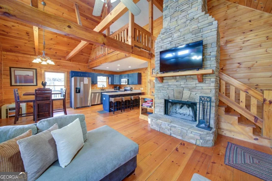 Photo of 265 Echo Lane