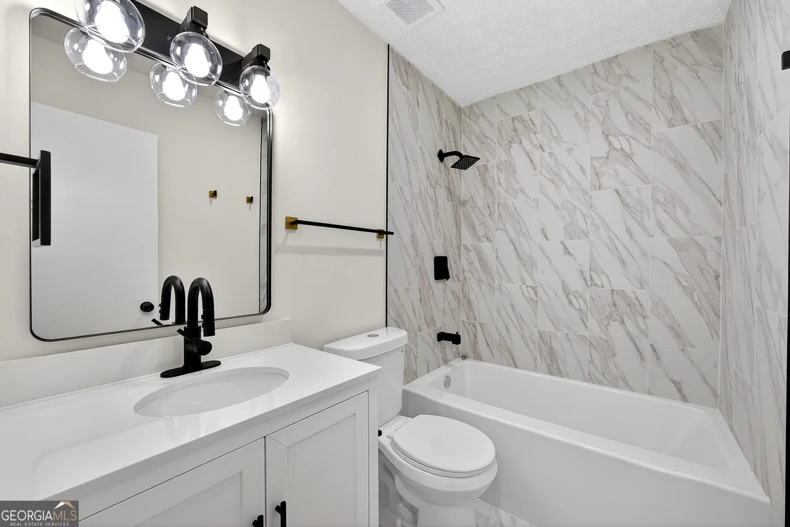Photo of 4623 Birch Ridge Trail
