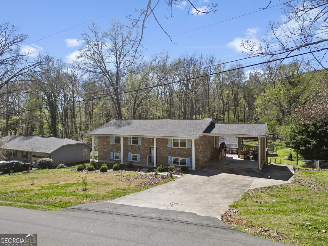 Photo of 122 Margo Trail SE