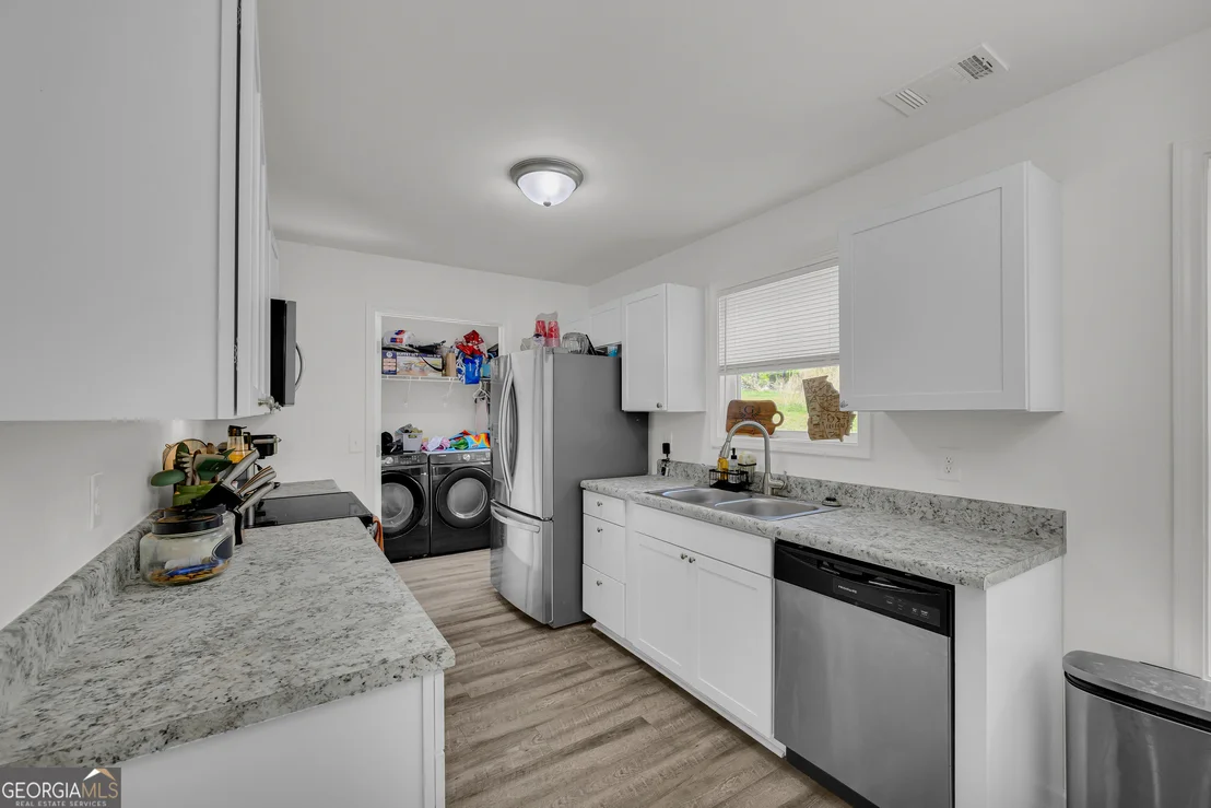 Photo of 140 Rustwood Drive
