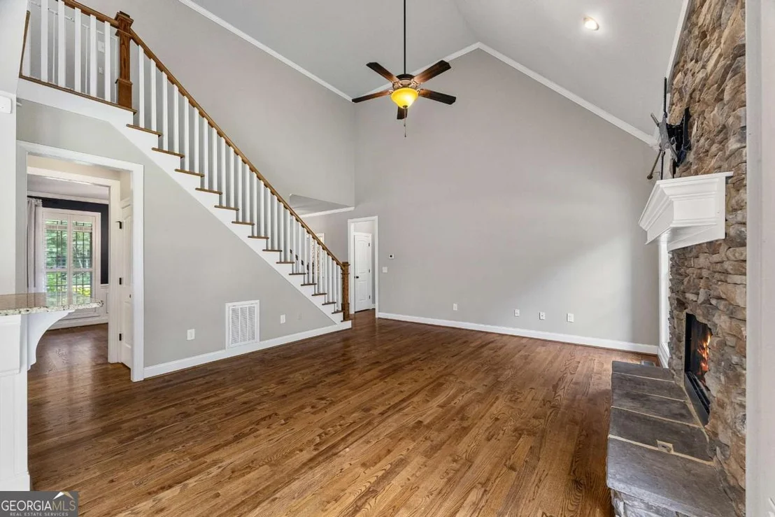Photo of 2165 Harperfield Drive