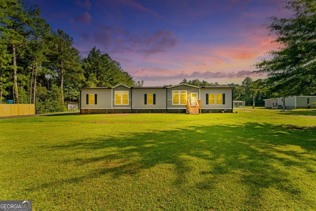 Photo of 302 Middleton Road