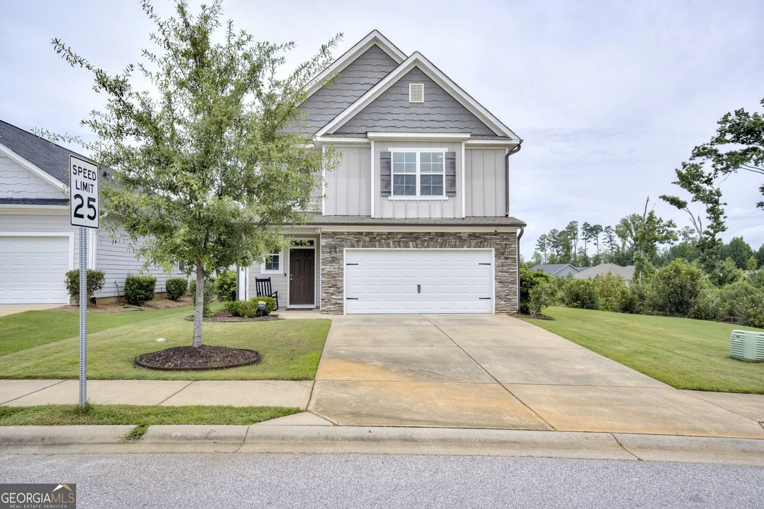 Photo of 401 Longmeadow Drive