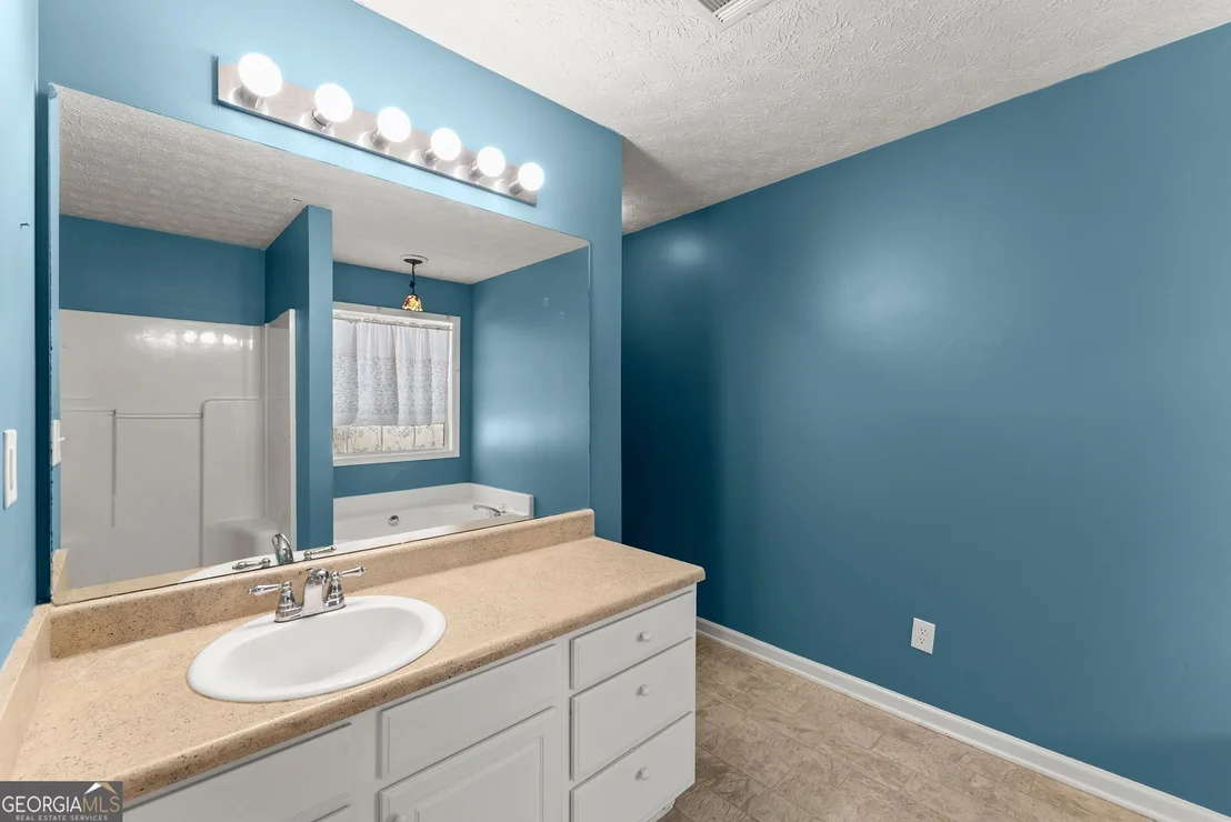 Photo of 302 Shenandoah Circle