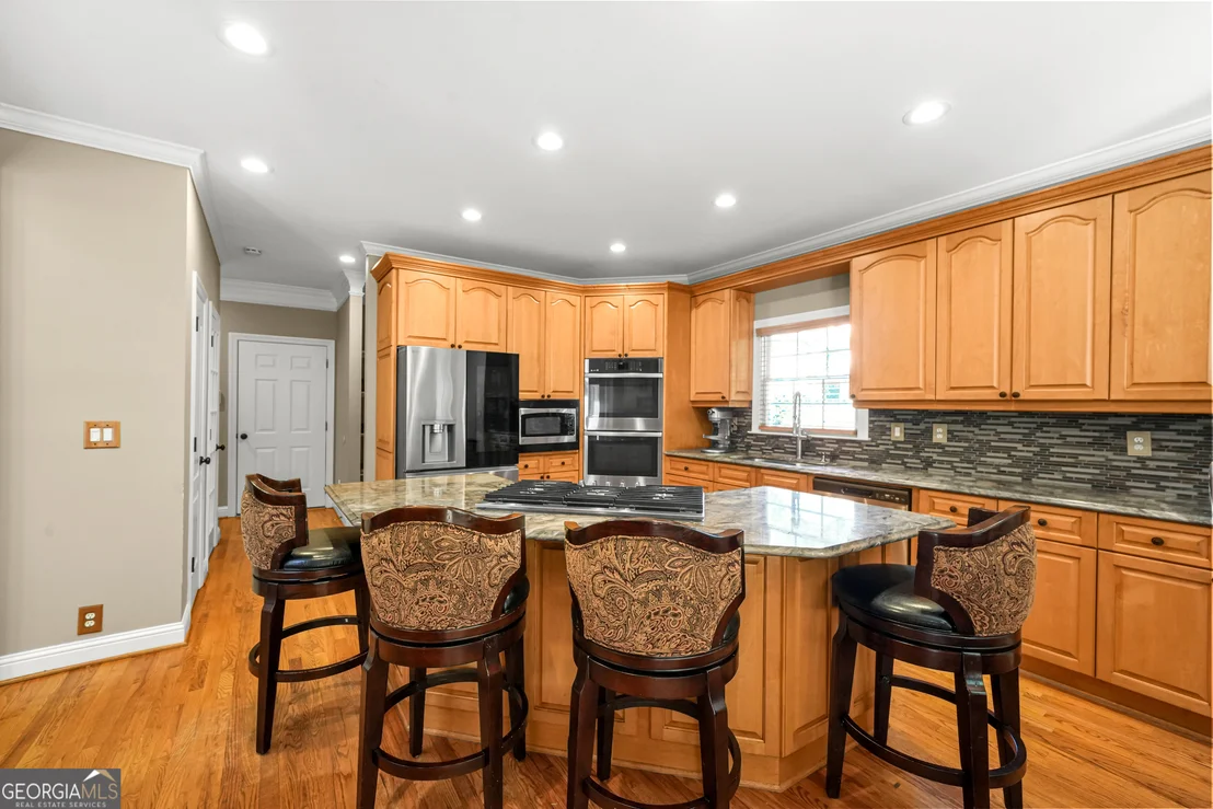 Photo of 990 Autumn Close