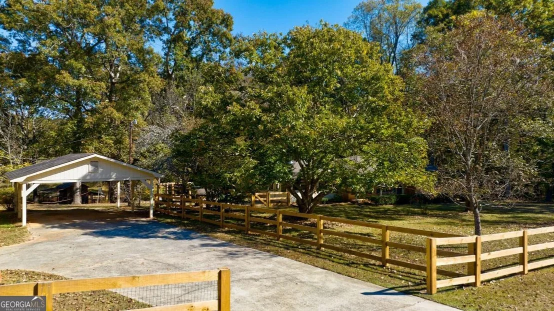 Photo of 8100 Hog Mountain Road