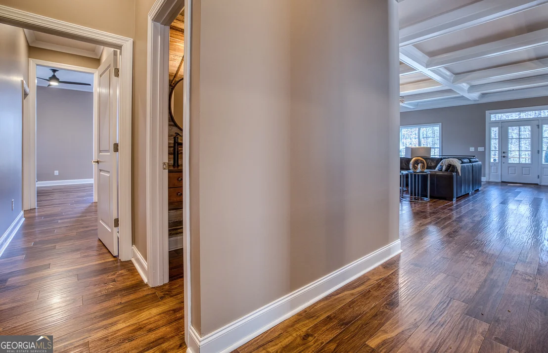 Photo of 112 Springhill Lane