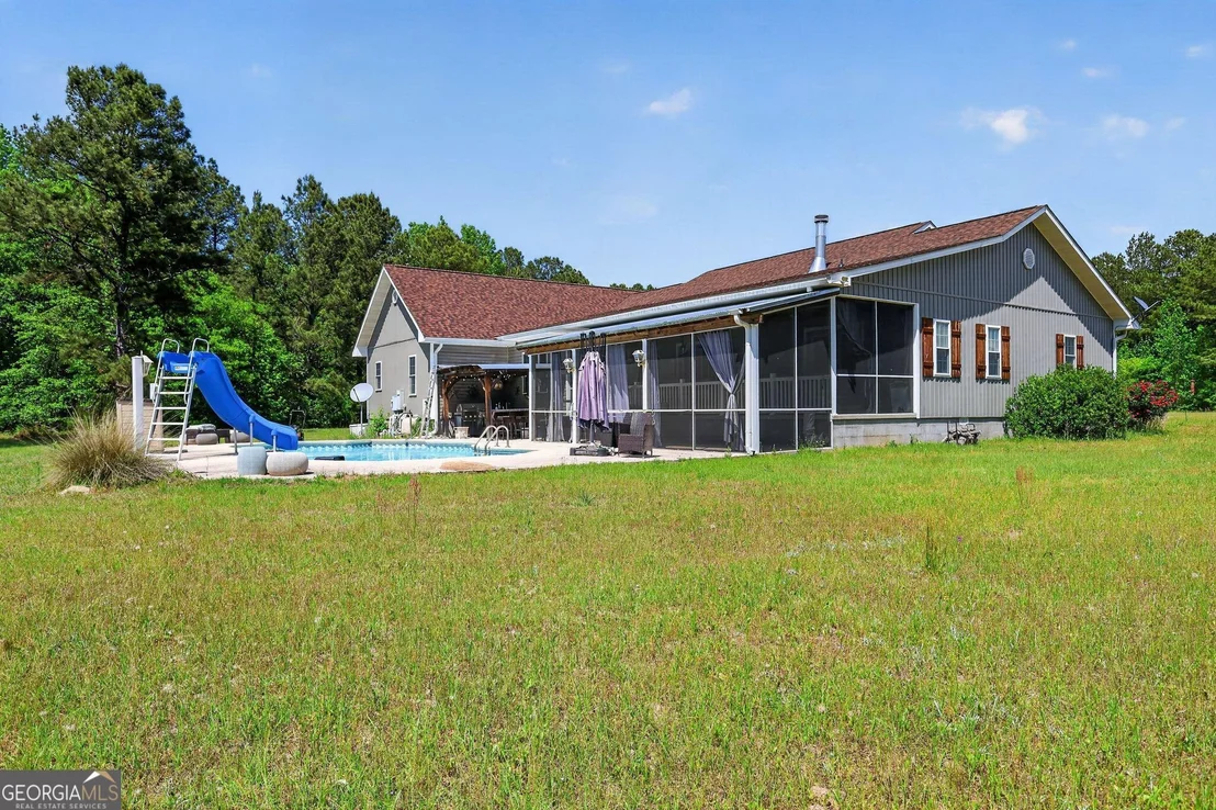 Photo of 645 King Road