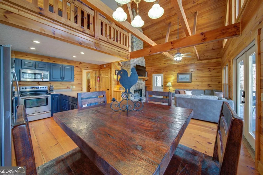 Photo of 265 Echo Lane