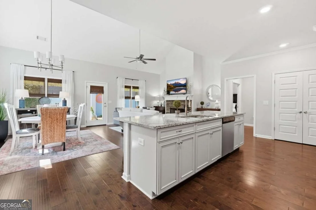 Photo of 312 Pinebrook Drive