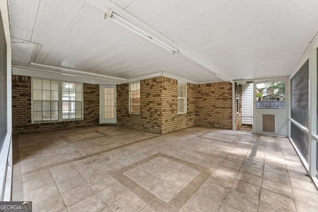 Photo of 270 Sassafras Lane