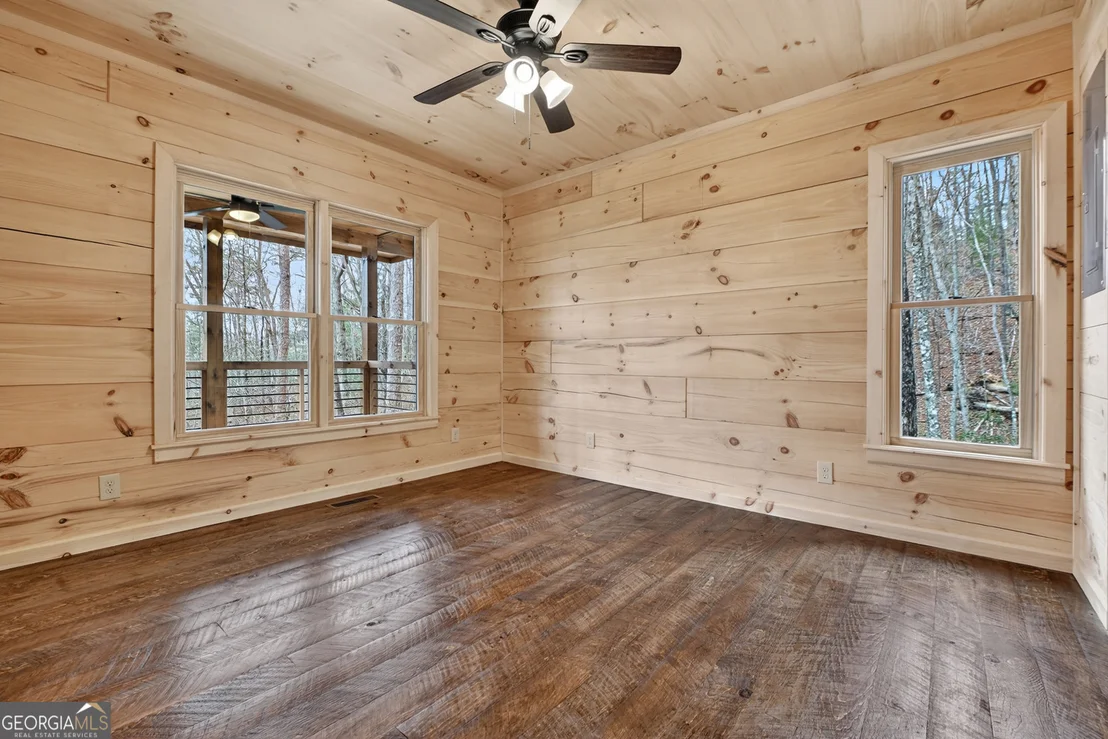 Photo of 962 Maggie Chapman Road