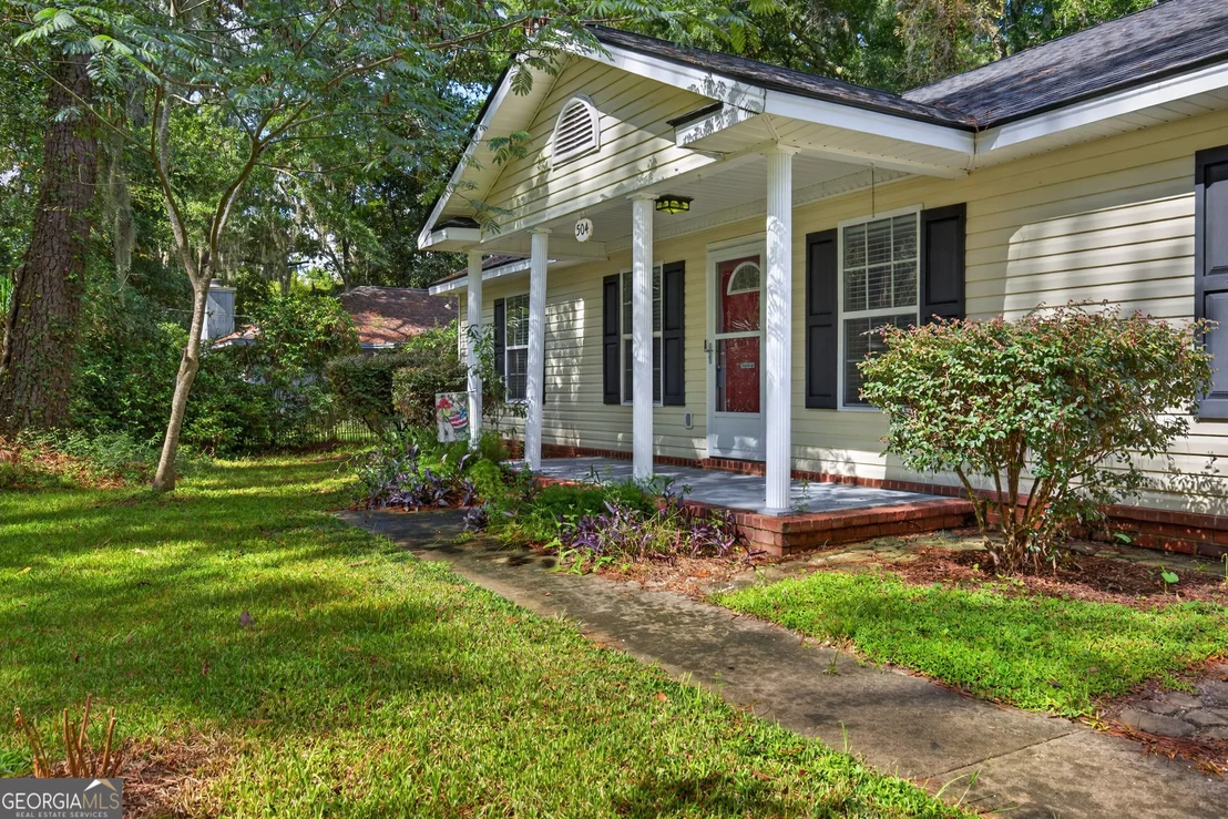 Photo of 504 Lake Drive