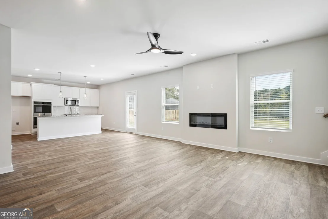Photo of 470 ORWELL Drive