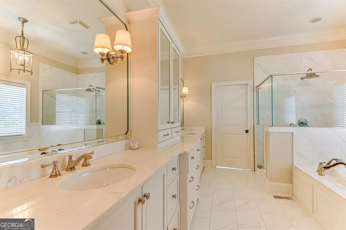 Photo of 1052 Emerald Place