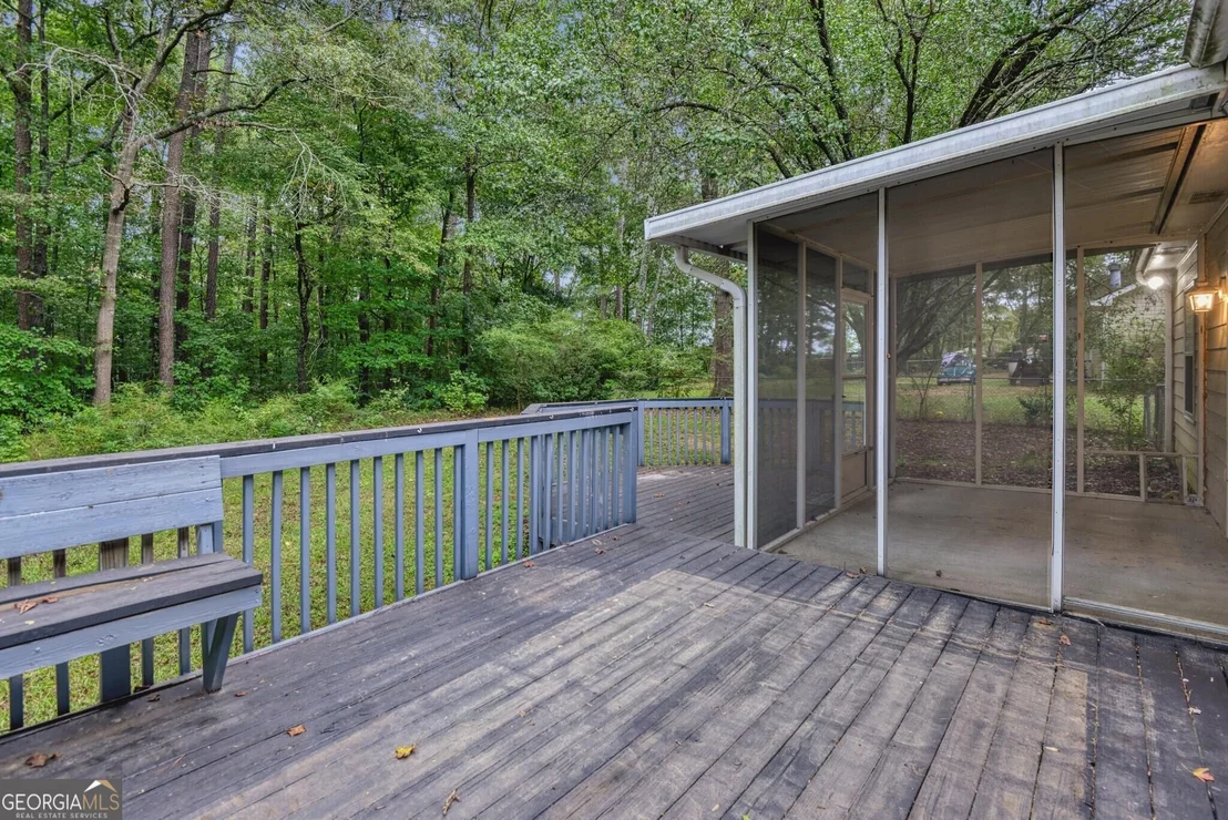 Photo of 2880 Highpoint Road
