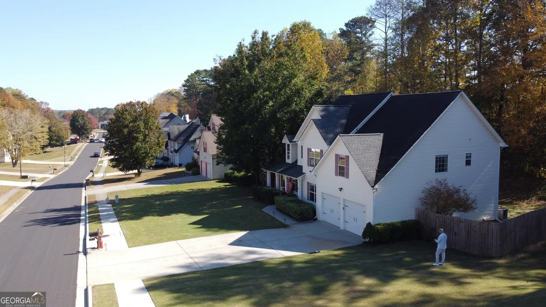 Photo of 102 Silverleaf Lane