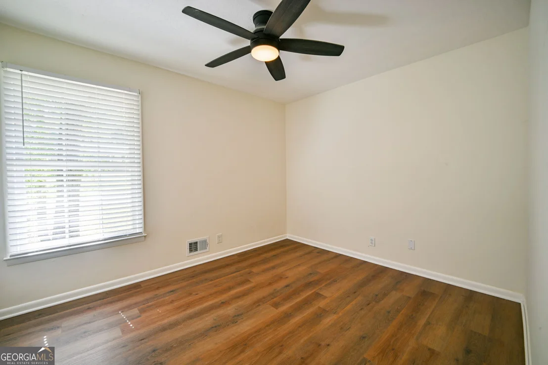 Photo of 641 Oak Drive NW
