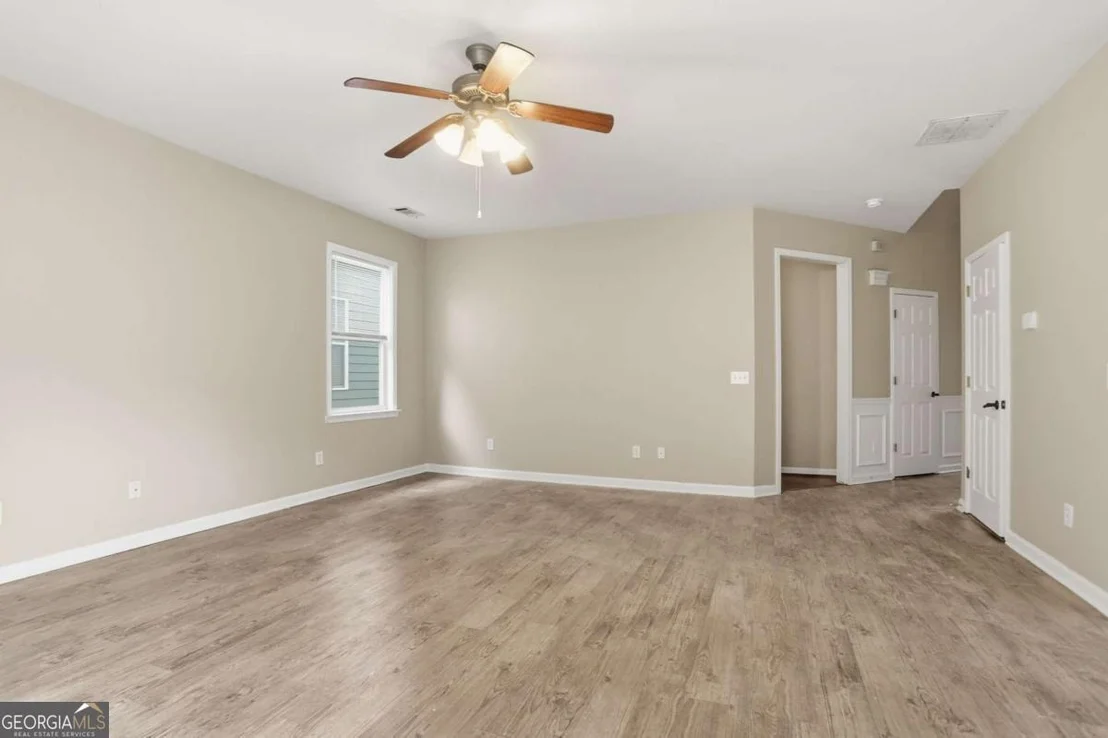 Photo of 507 Waterfall Drive