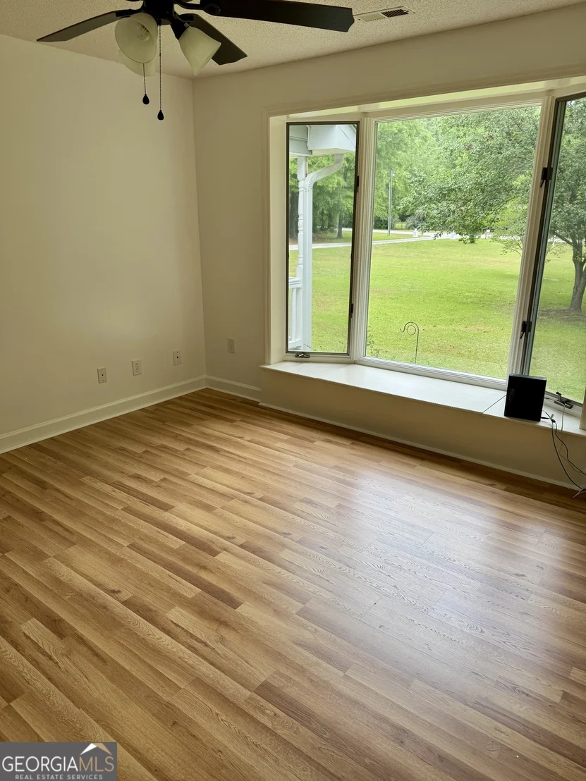 Photo of 423 Woods Road