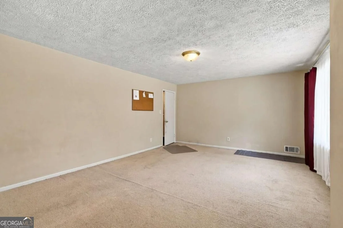 Photo of 2498 Johnson Drive